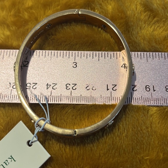 Kate Spade NWT Hinged Bangle + Studs - Picture 5 of 11